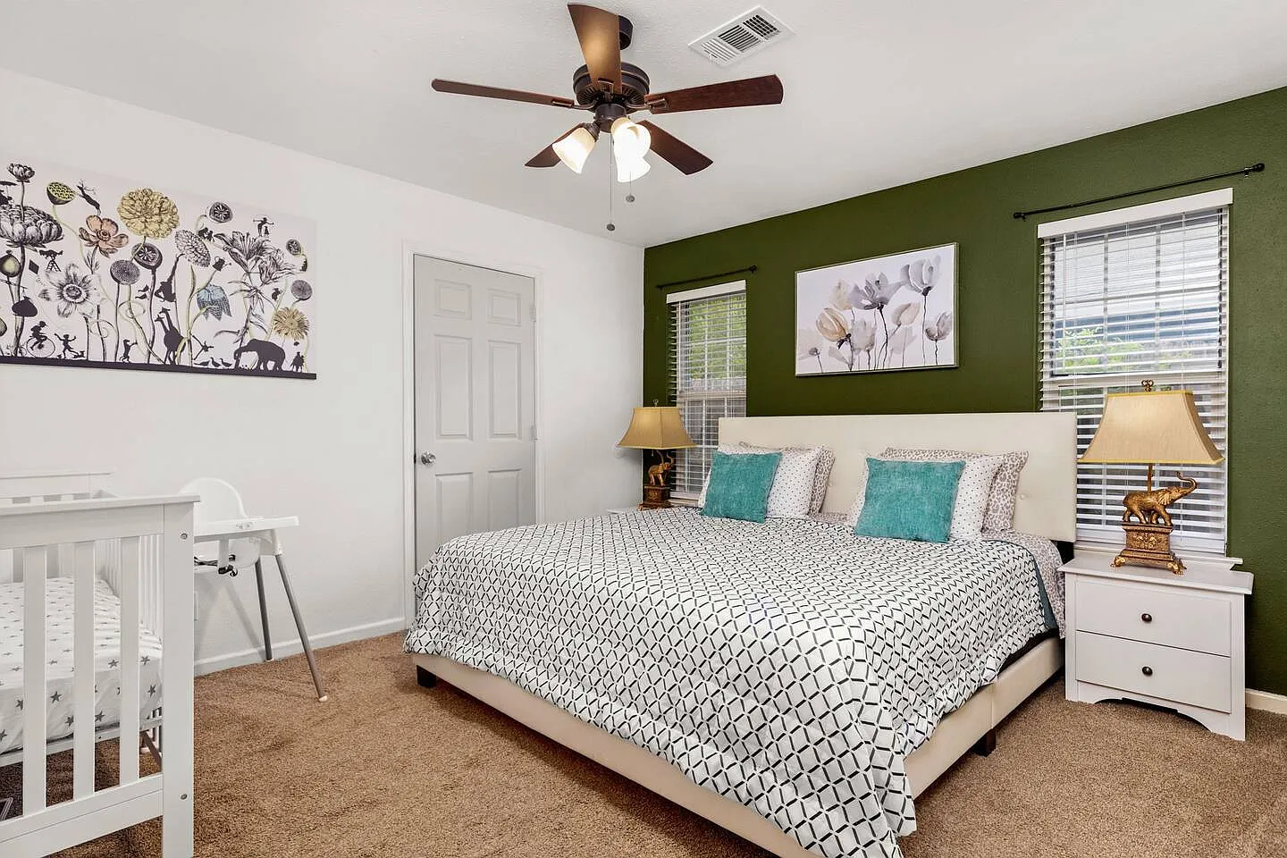 5 bed, 1780 sqft, $2,000 — Photo 3
