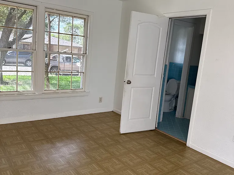 2715 Belvoir Dr — Photo 7