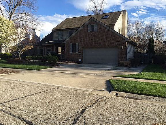 3rd image of 867 Harmony Dr