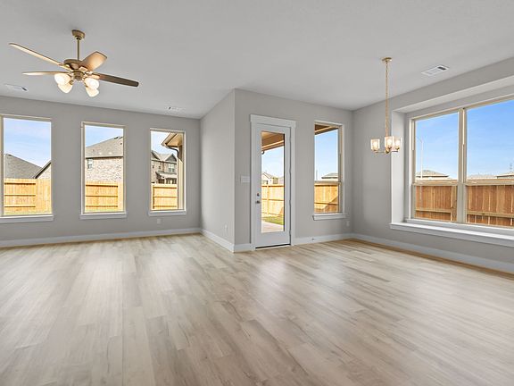 2227 Inglenook Grove Drive Family