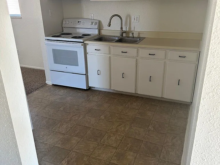 1411 Ulysses St #12 — Photo 5