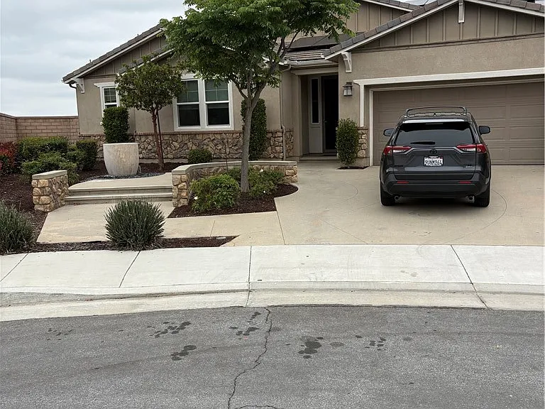 24674 Silver Stone Ct — Photo 33