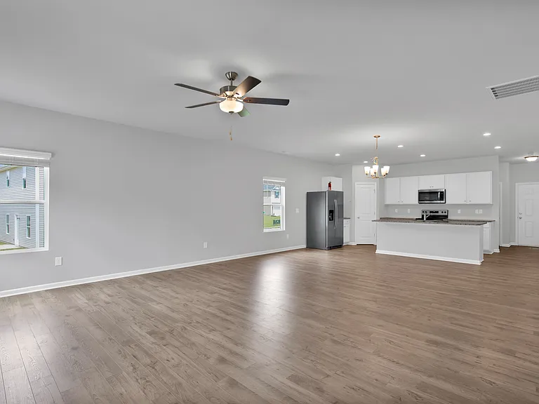 198 Greenoak Trl — Photo 27