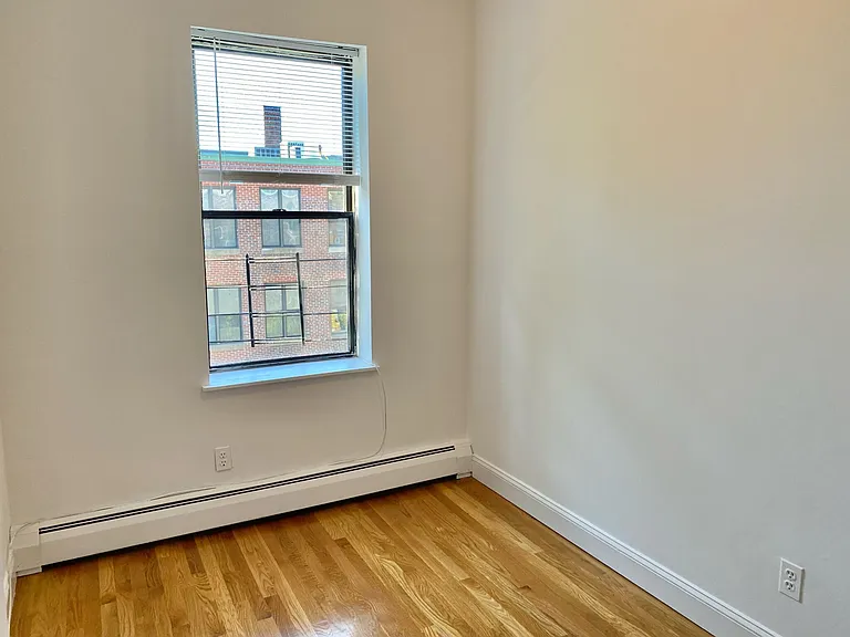 225 E Berkeley St #4 — Photo 8