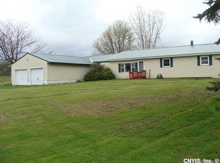 872 E Lake Rd, Skaneateles, NY 13152