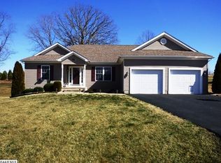 93 Spring Ridge Dr, Stuarts Draft, VA 24477