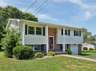 209 Catalina Dr, New Castle, PA 16105