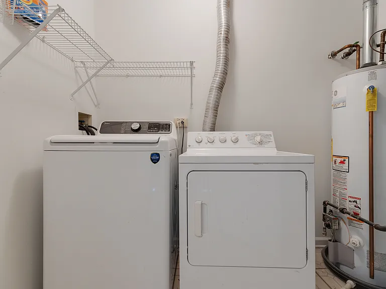 1113 Orleans Dr — Photo 18