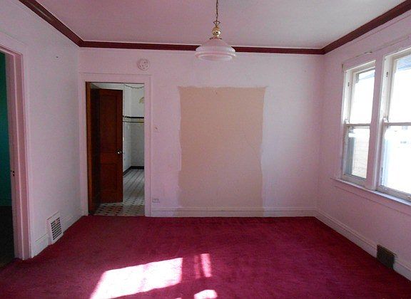 3rd image of 13907 S Edbrooke Ave