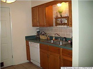 2nd image of 2745 Brachton Cv W