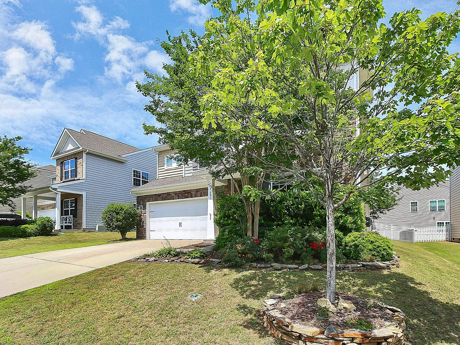 5 bed, 3035 sqft, $3,100 — Photo 4