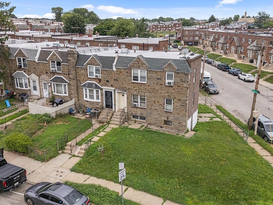 1st image of 1583 Devereaux Ave
