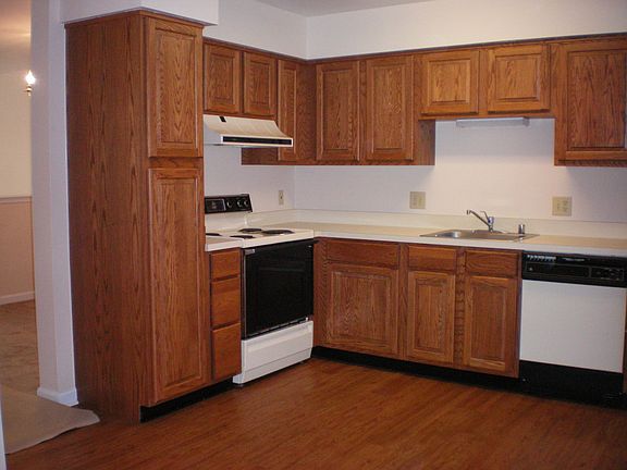 4th image of 5105 Dominion Dr