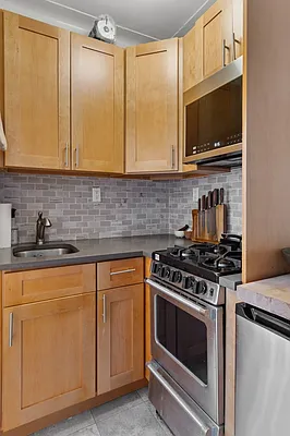 Rented by Corcoran | media 7