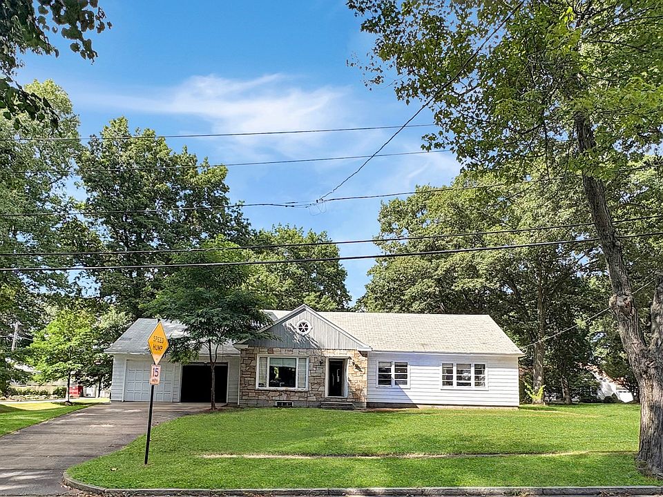 1st image of 35 Rexhame Rd