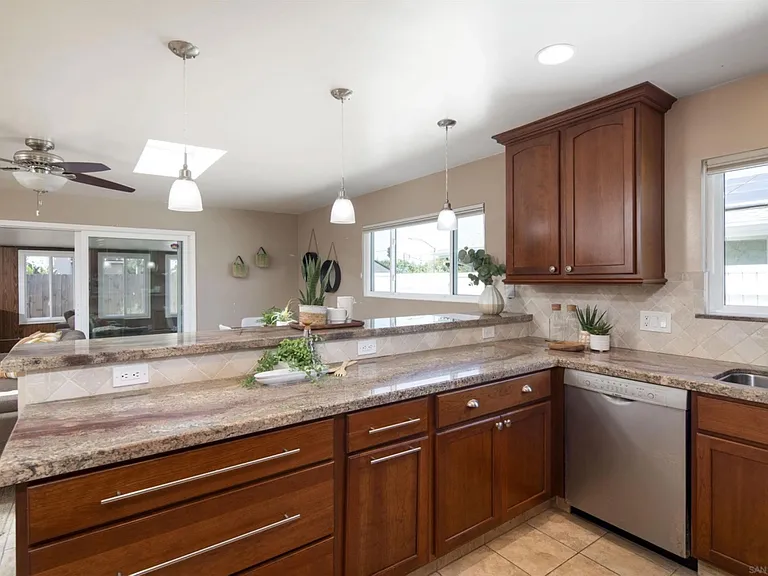 4727 Mount Longs Dr — Photo 9