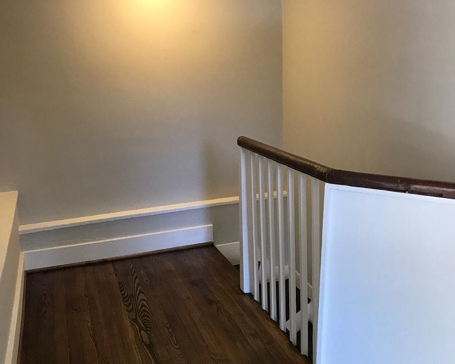 2nd image of 5 E 5th St
