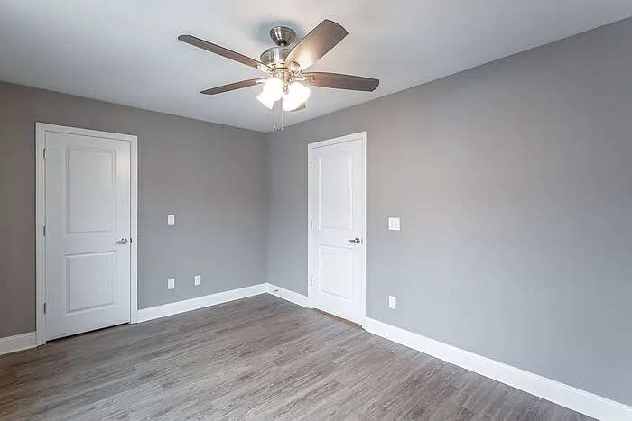 2328 E 18th Street Pl — Photo 16