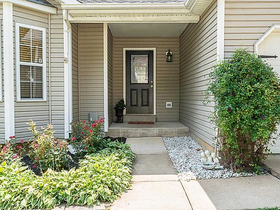 2nd image of 746 Highland Ave