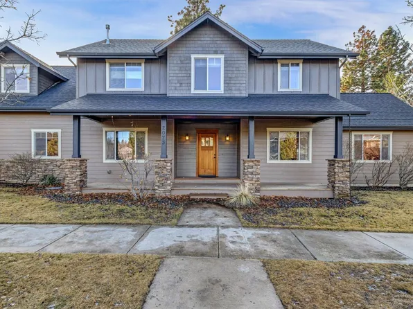 2073 NW Shevlin Crest Dr, Bend, OR 97703