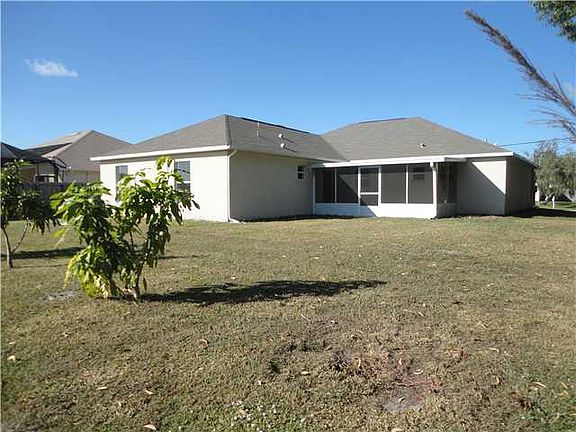 Home For Sale In Port saint lucie