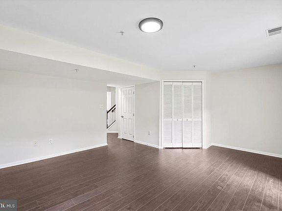 5th image of 8161 Shoal Creek Dr