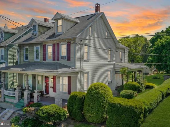 217 S Wyomissing Ave, Shillington, PA 19607