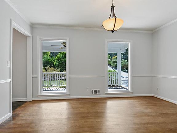 5th image of 1694 Foresta Ct