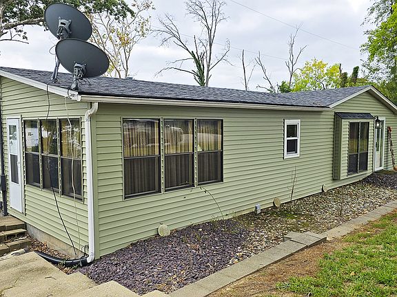 2nd image of 1918 Dunbar Ln