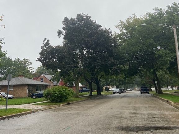 4th image of 403 N Elmwood Ave