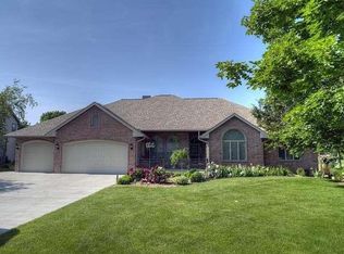 2400 Cedar Creek Ln, Onalaska, WI 54650