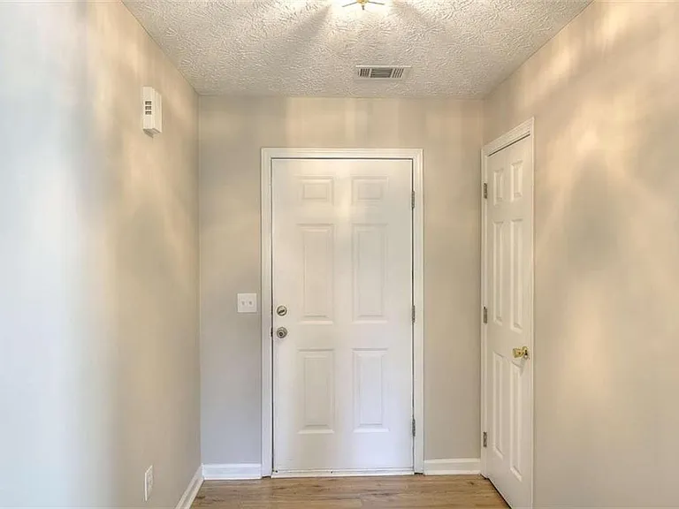 4160 Janel Ln — Photo 37
