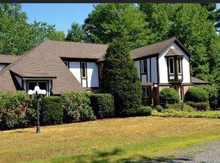 15 Independence Rd, Pepperell, MA 01463