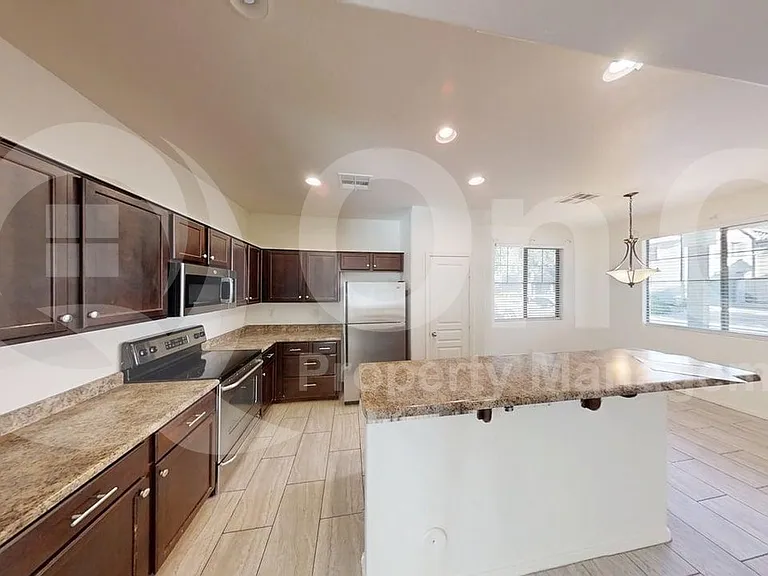 3834 E Santa Fe Ln — Photo 4