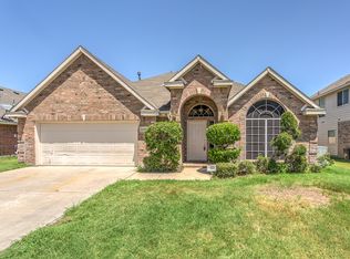 1116 Courtside Dr, Arlington, TX 76002