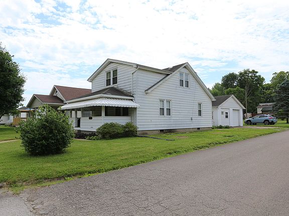 4th image of 3401 Crane Ave