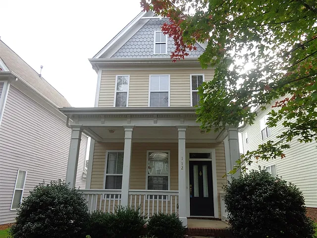 3 bed, 2.5 bath, 1548 sqft, $2,080 — Photo 1