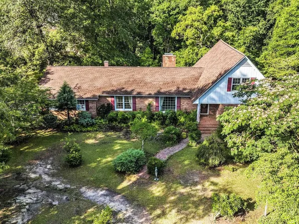 4920 Meadow St., Loris, SC 29569