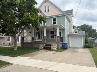 5821 South St, Vermilion, OH 44089