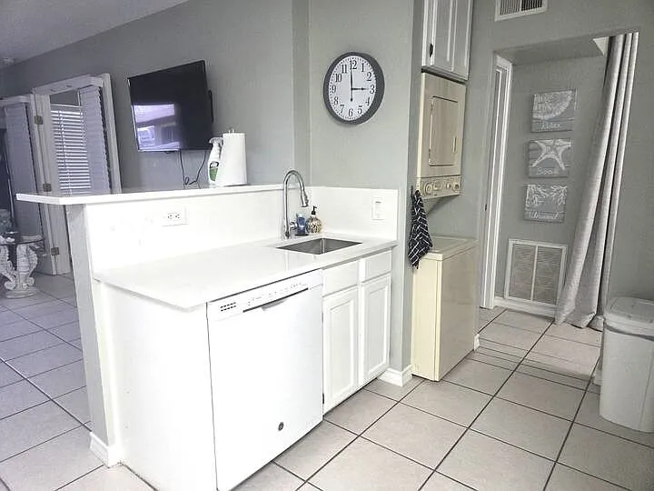 1 bed, 1.0 bath, 630 sqft, $2,000 — Photo 3