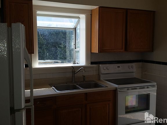5th image of 8816 Harrison Ave