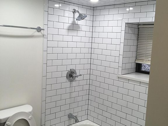 5th image of 3223 N Hamlin Ave
