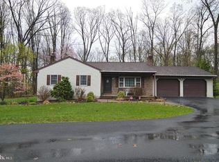 215 S Beech St, Fleetwood, PA 19522