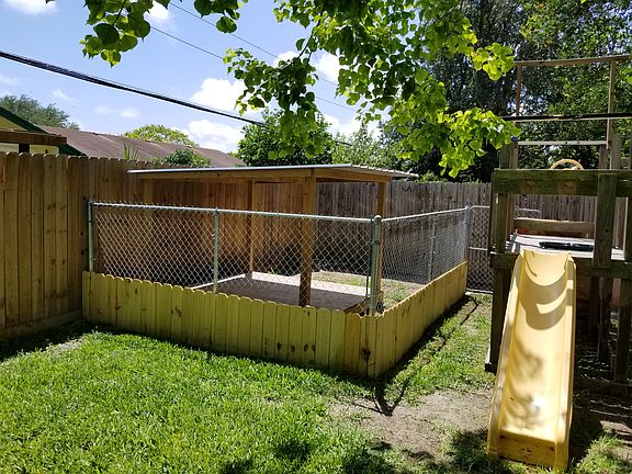 4th image of 3637 San Blas Dr