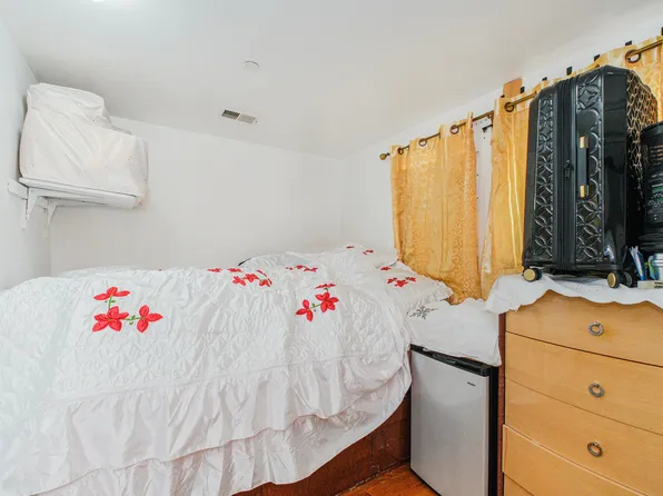 339 Avenue P image 4 of 14