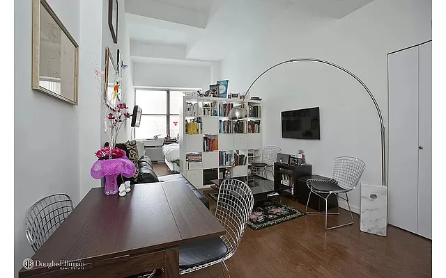 Rented by Douglas Elliman | media 7