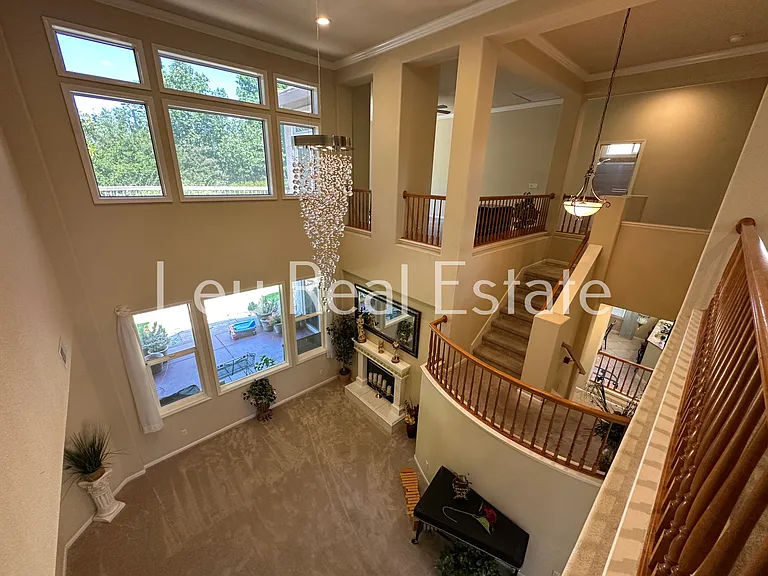 131 Gage Ct — Photo 41