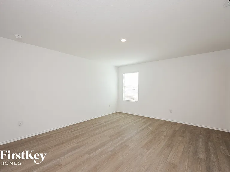 6532 Scarecrow Way — Photo 11
