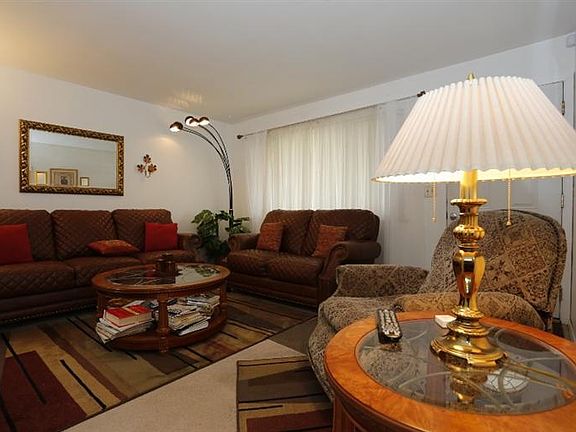 4th image of 8144 Congresswood Ln