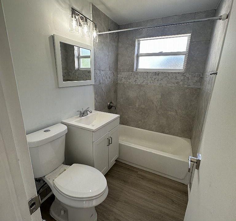 1st image of 3226 Scanlan Avenue
